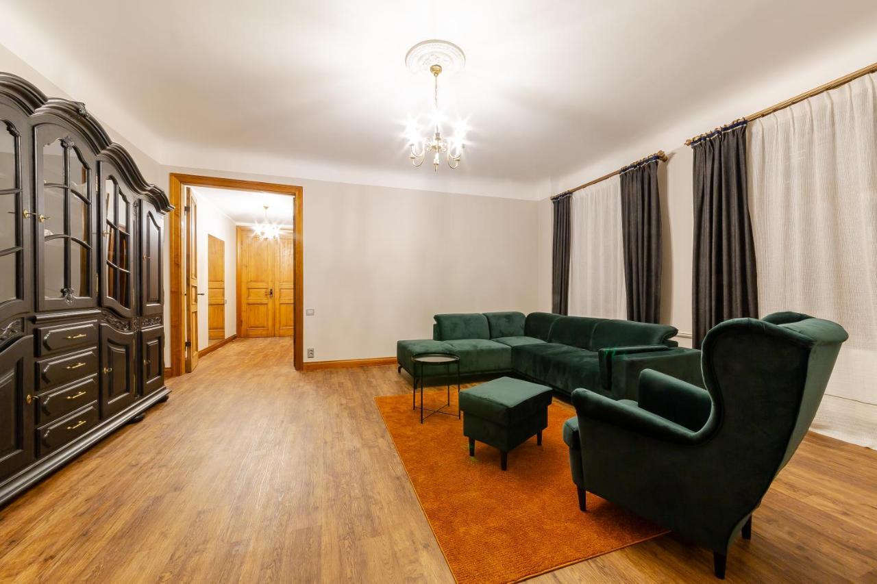 Gourmet Storie's Ap 68sqm Renovated Free Parking *